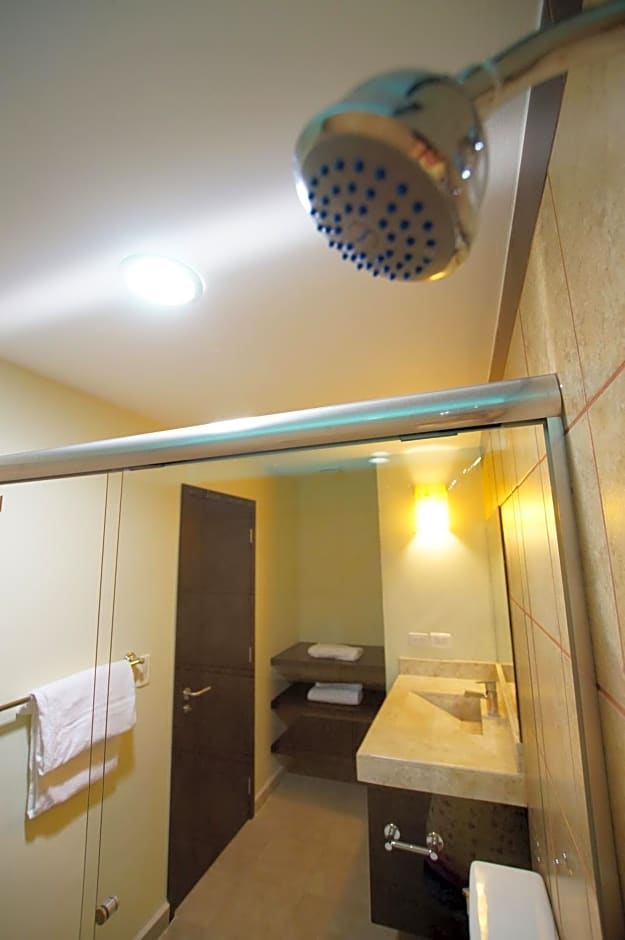 Angelo's Hotel