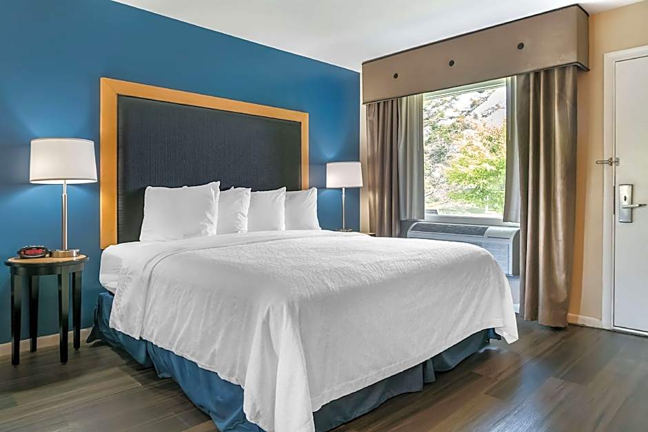 Best Western River Terrace