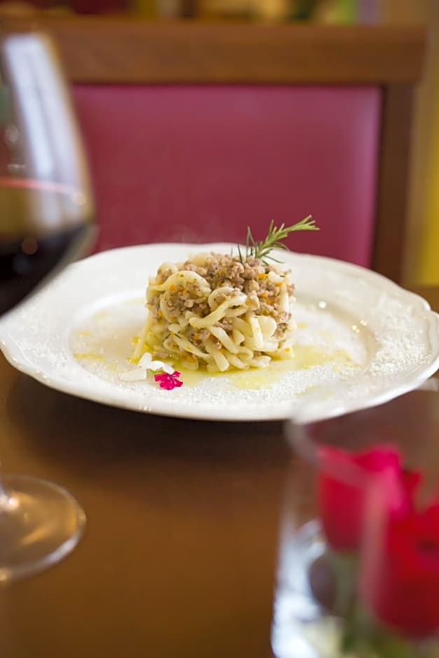 La Gustea Hotel & Cucina