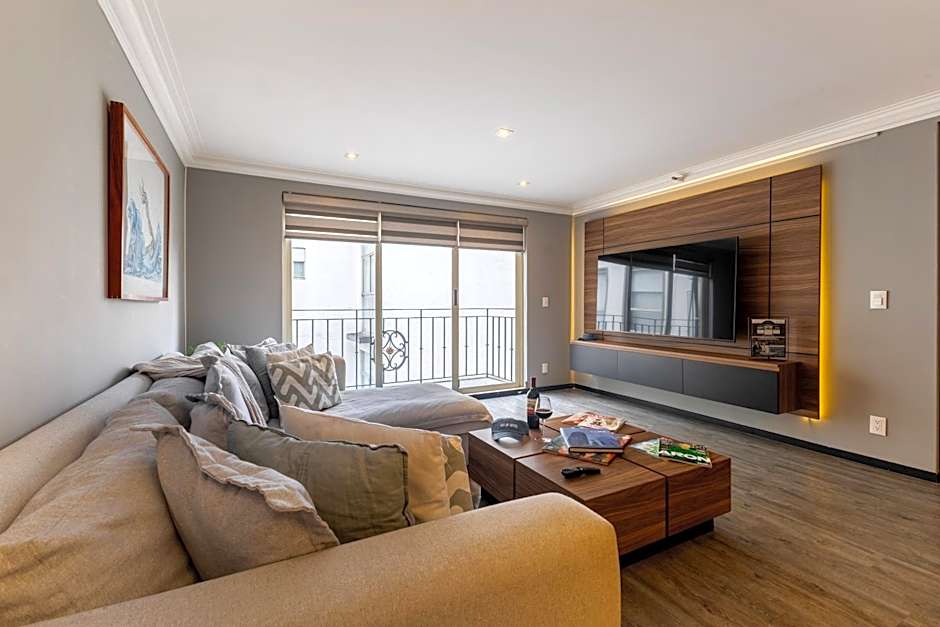 Capitalia Obelisk Polanco