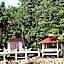 Oon Lee Bungalows