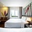 Le House Boutique Hotel - 100m to the beach