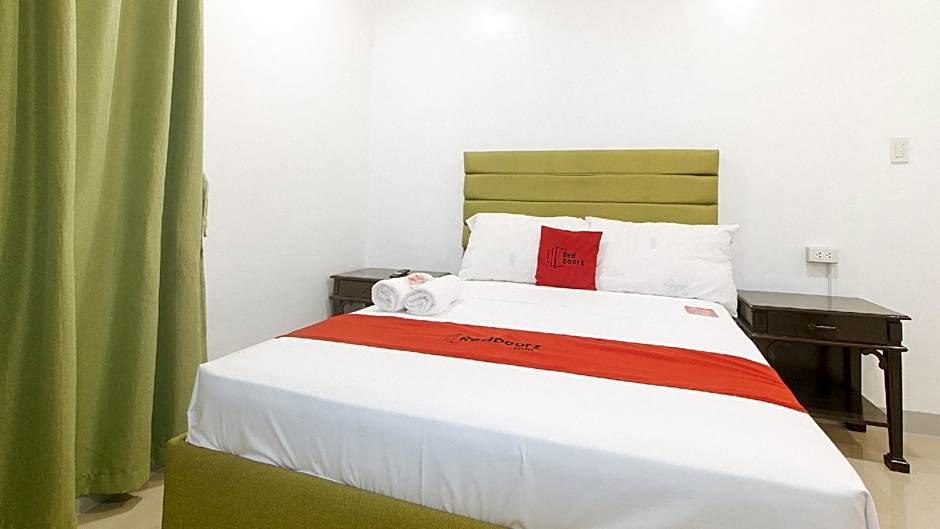 RedDoorz @ EBM One Building