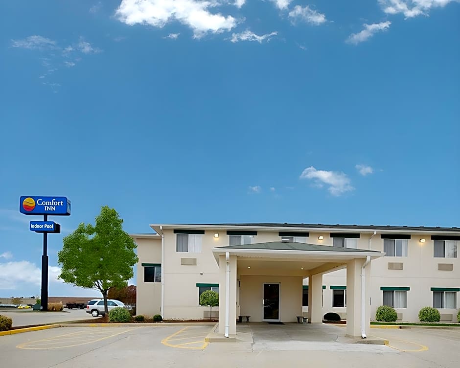 Quality Inn Dayton North - Vandalia