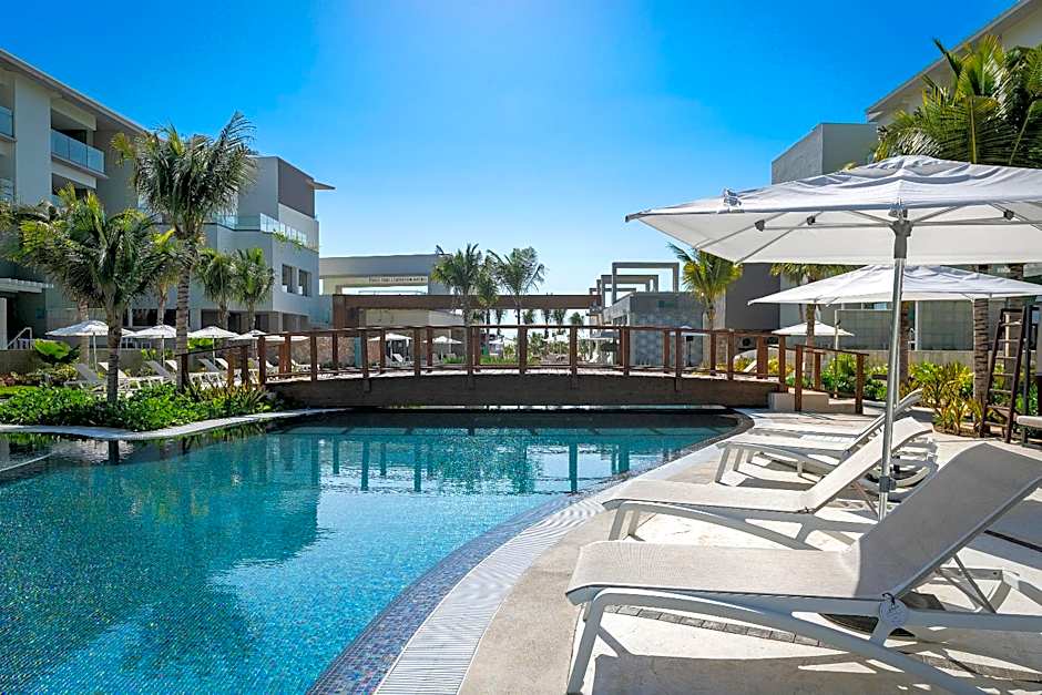 Catalonia Grand Costa Mujeres All Suites & Spa
