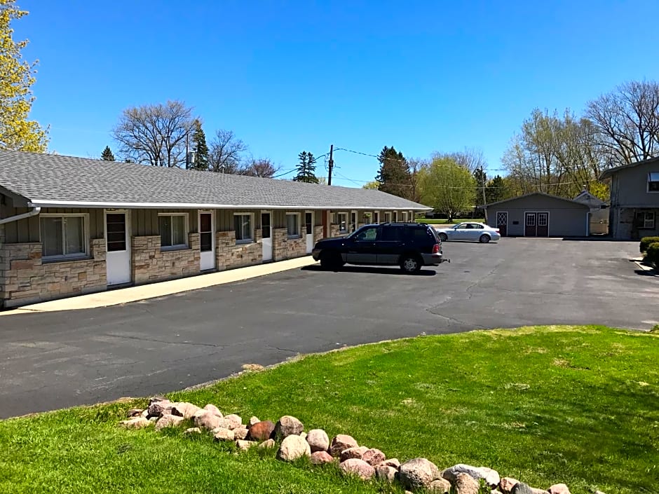 Marinette Inn