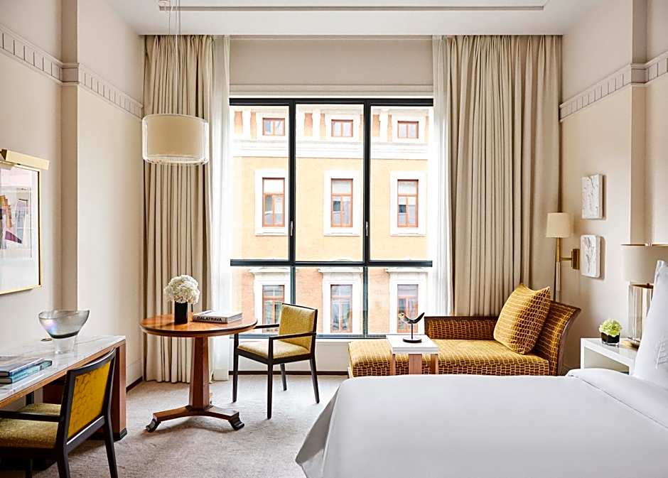 Four Seasons Hotel Madrid