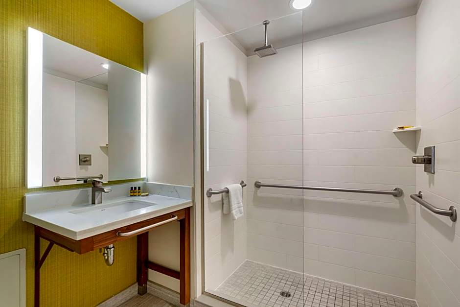 Best Western Plus Gardena Inn & Suites