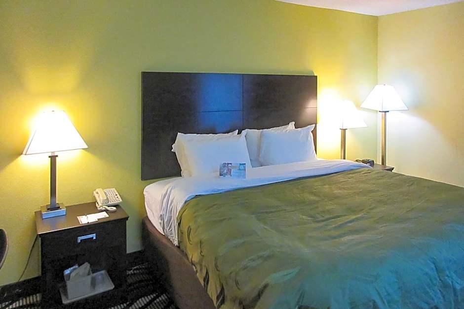 Quality Inn Holly Springs