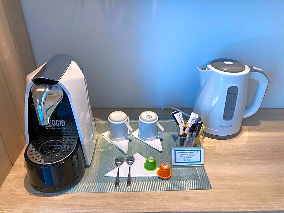 Live Hotel Boutique (Adults only)