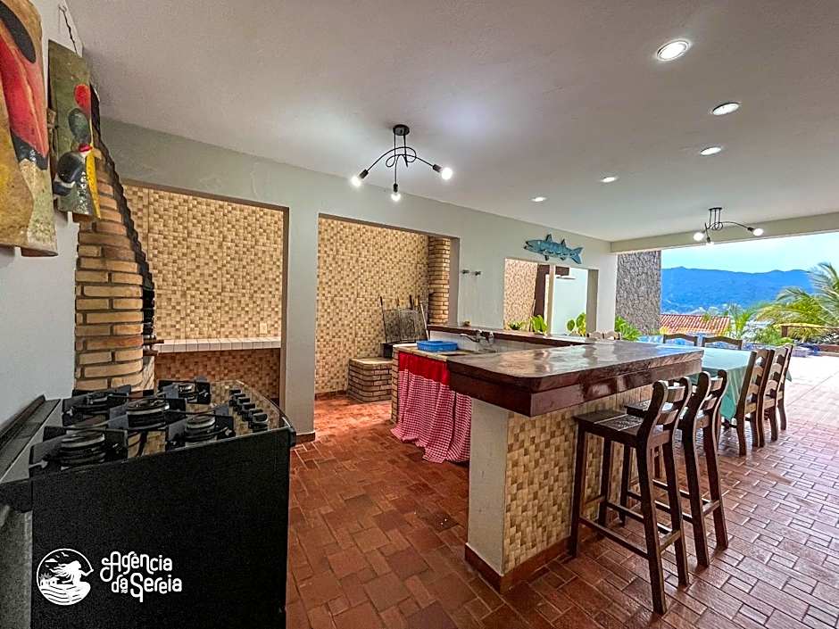 Casa c/piscina e vista p/ Ilha das Cabras em Piúva