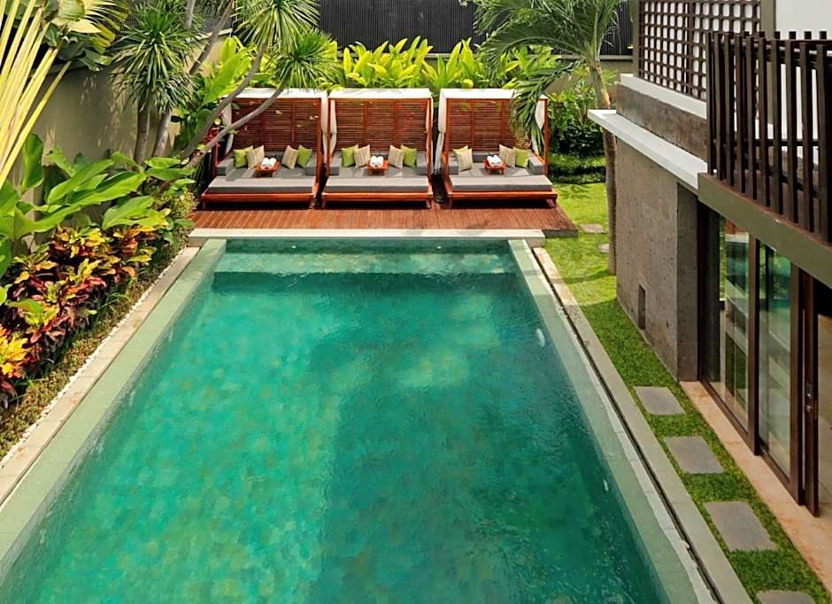 Seminyak Icon - by Karaniya Experience