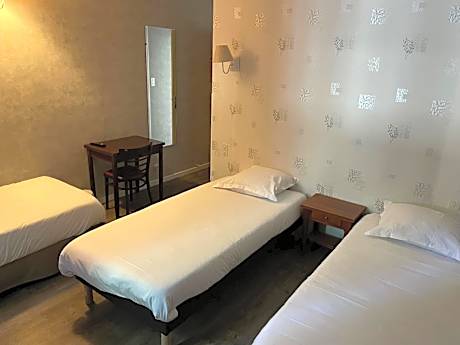 Triple Room with Bathroom