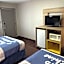 Days Inn by Wyndham Pratt
