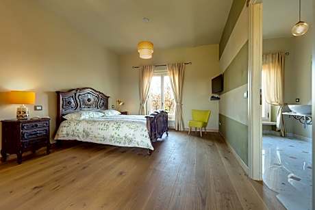 Junior Suite Family Room