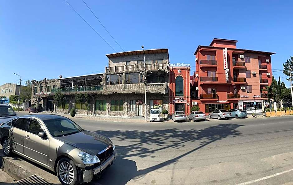 Lux Palace Hotel