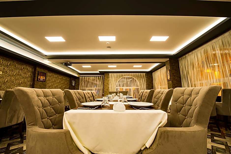 Kars-i Si̇ri̇n Otel