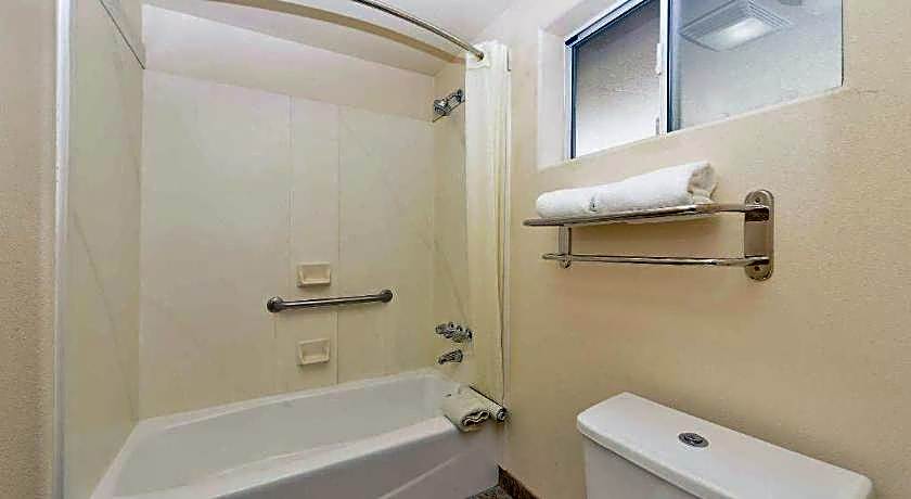 Best Western Plus Frontier Motel