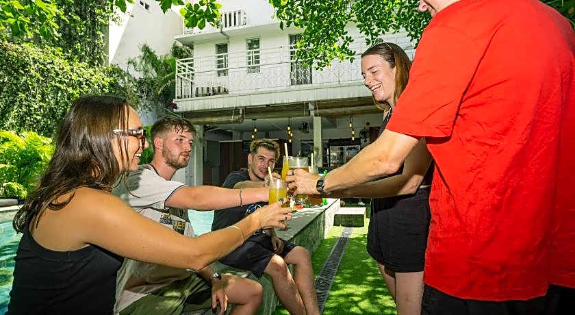 Mad Monkey Phnom Penh