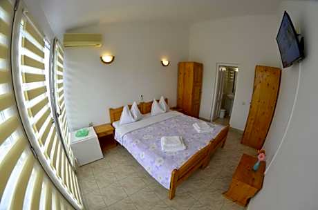 Double or Twin Room with Bathroom