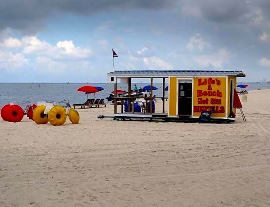 Biloxi Beach Condo-B