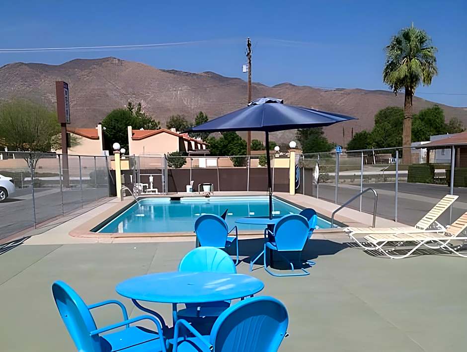 Hacienda Motel
