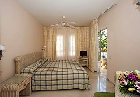 Apartment, 1 Bedroom (2 Adults) (2 Twin Beds and 1 Double Sofa Bed)