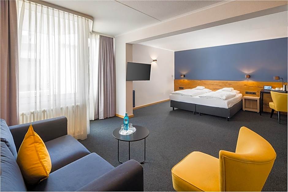 Photo 1 of 9 of Junior Suite, Balcony