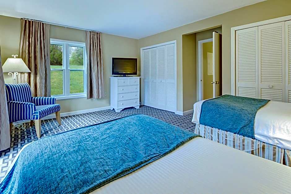 Wyndham Newport Overlook