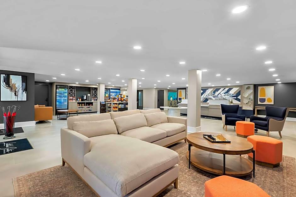 Latitude Suites Tinton Falls Eatontown/BW Premier Collection