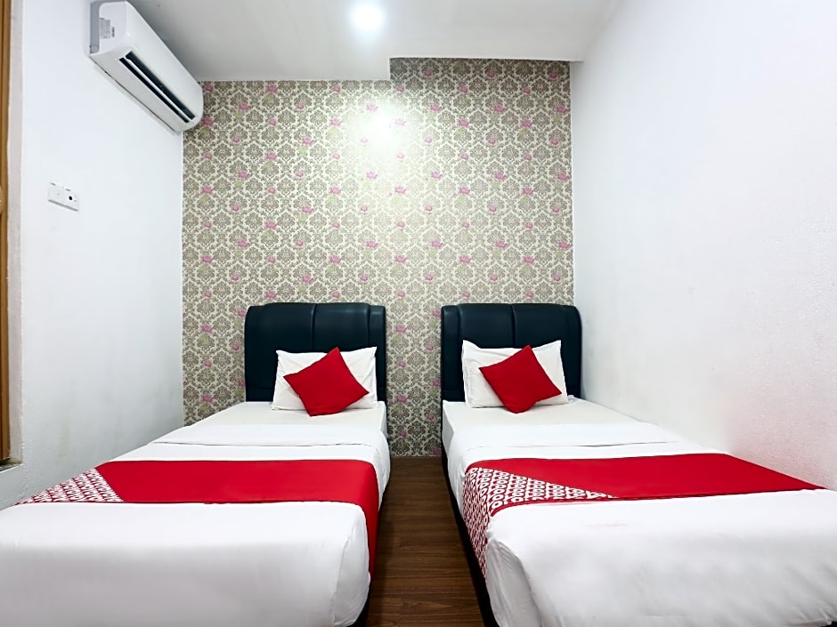 OYO 717 Mr J Hotel Wakaf Che Yeh 2