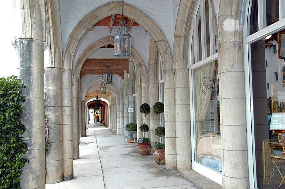The Brazilian Court Hotel