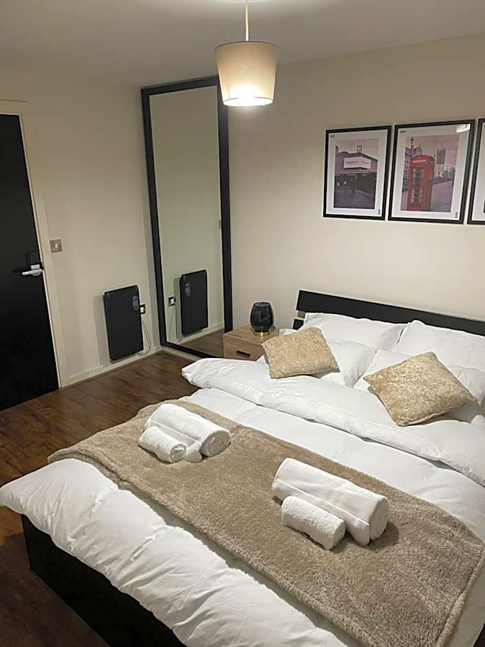 Luxury 1 or 2 bedroom Apartment Birmingham City Centre