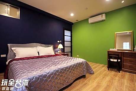 Deluxe Double Room with Shower