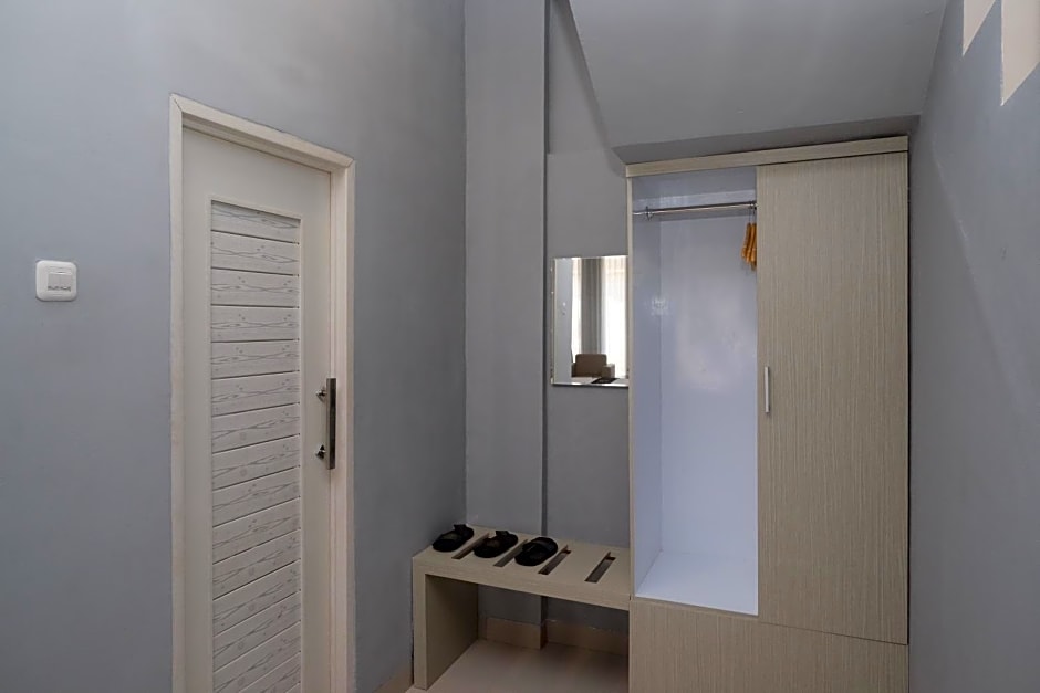 Urbanview Hotel DJ Inn Tegal