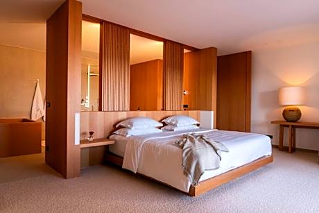 King Suite with Ocean View