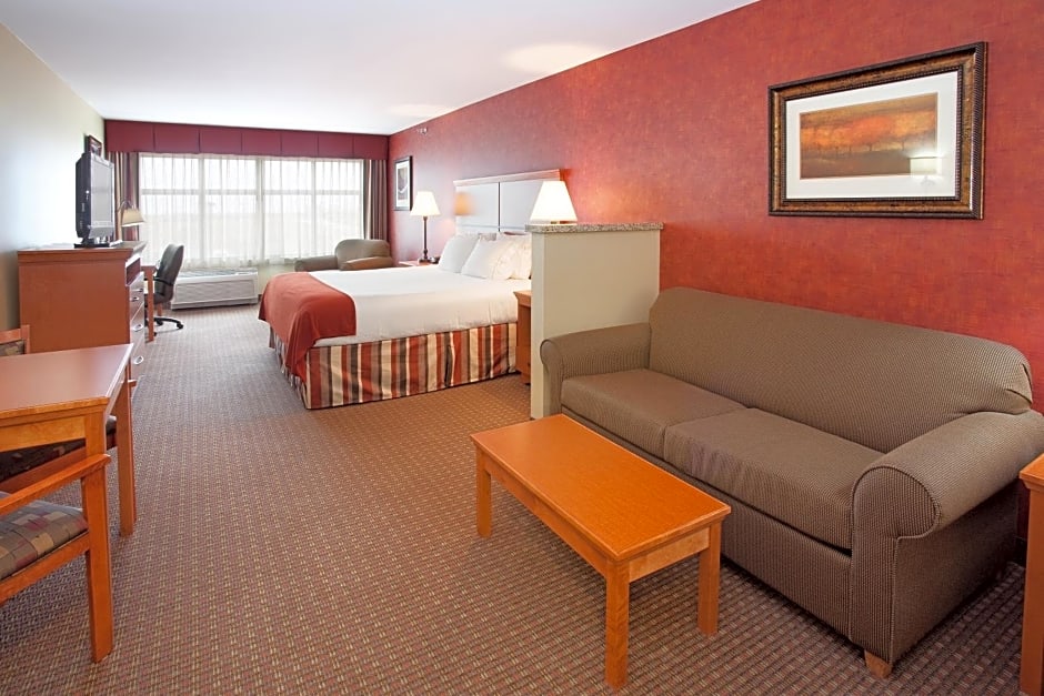 Holiday Inn Express Hotel & Suites Loveland