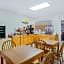 Bristol Parkway inn