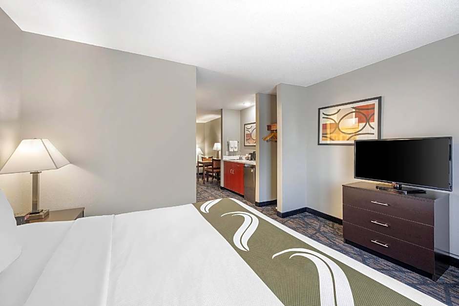 Quality Inn & Suites Lincoln North