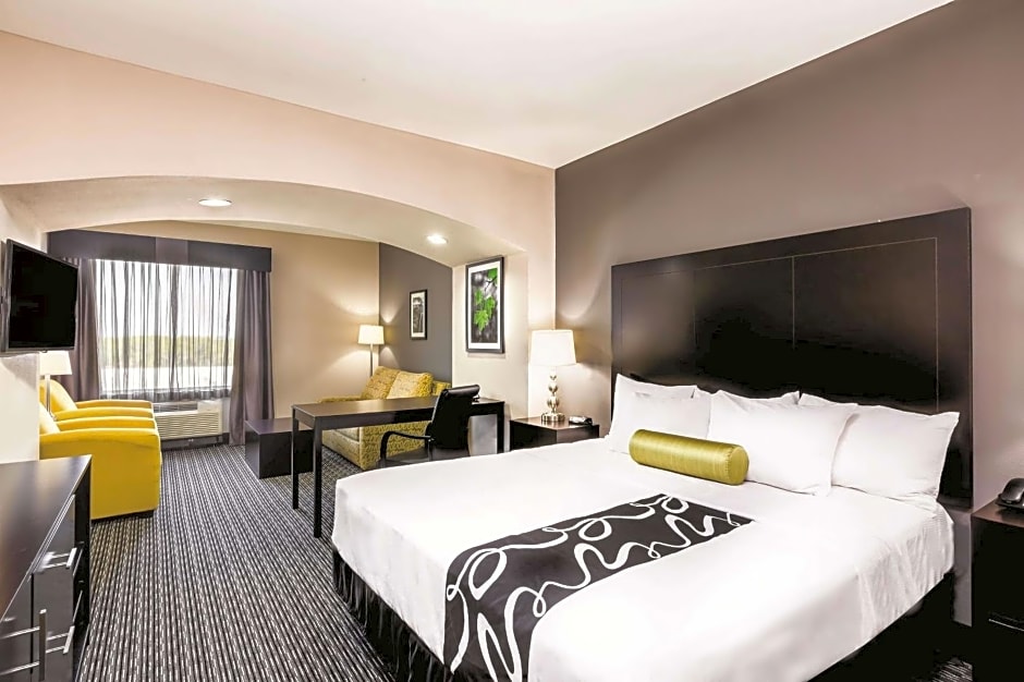 La Quinta by Wyndham Rockport - Fulton