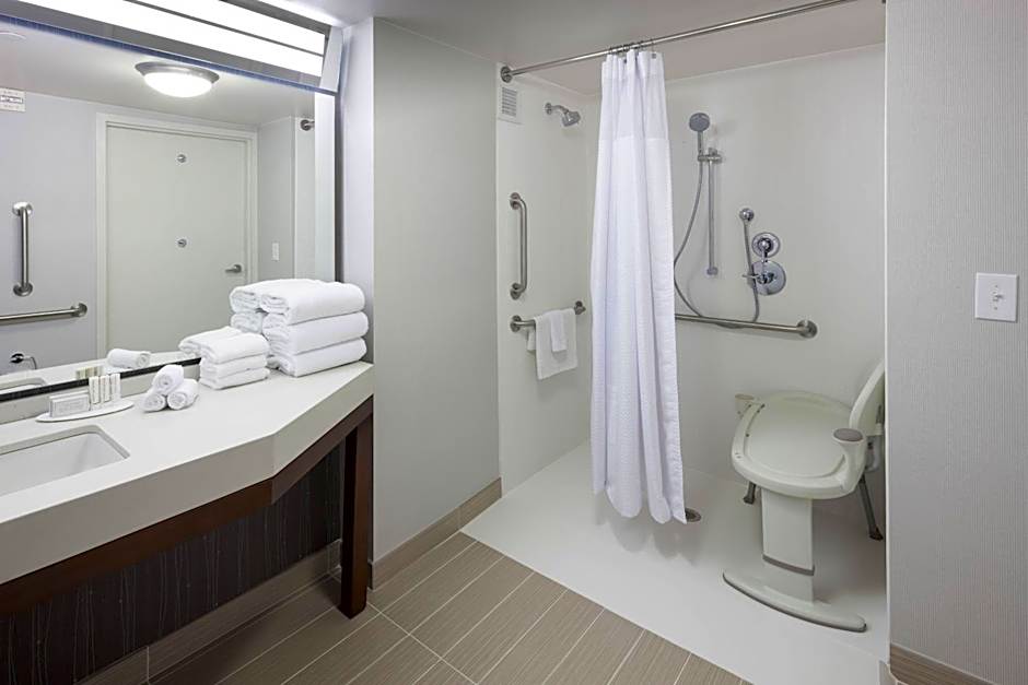 Courtyard by Marriott Alexandria Old Town/Southwest