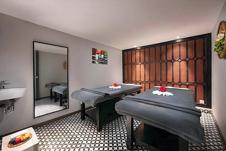 Shining Riverside Hoi An Boutique & Spa