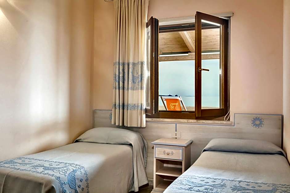 Residence with private beach in Bosa Marina just 100 meters from the sea