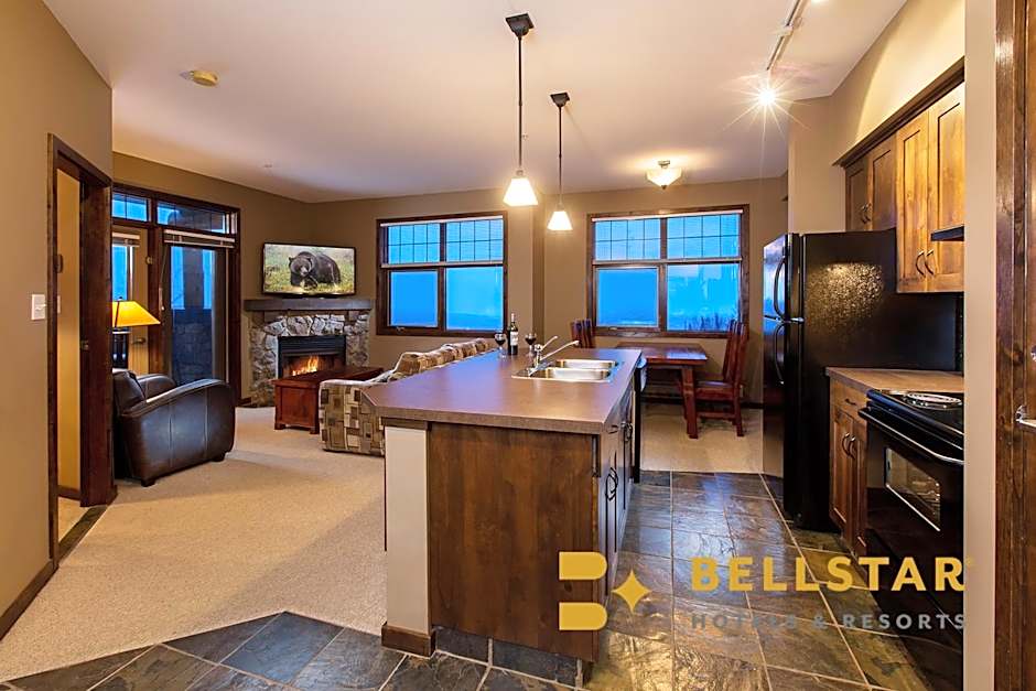 Glacier Mountaineer Lodge