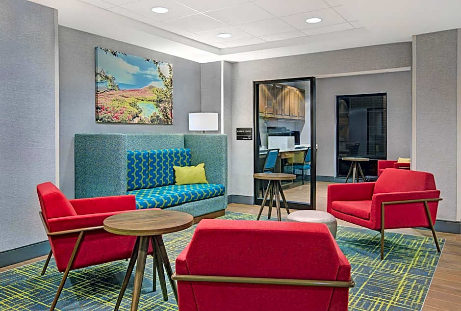 Hampton Inn By Hilton Westfield