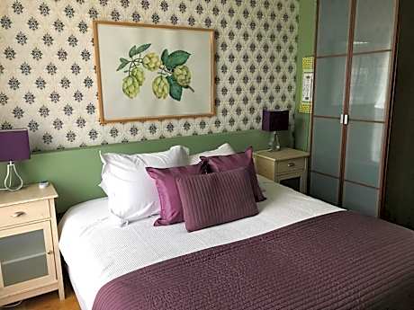 Blaine's: A B&B and private dining....