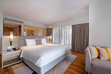 Executive Room Sea View with Balcony