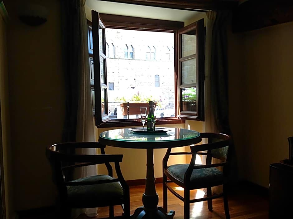 La Casa Del Garbo - Luxury Rooms & Suite
