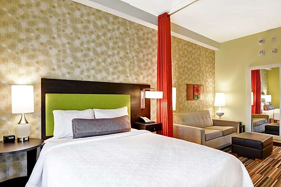 Home2 Suites by Hilton Charlotte Airport