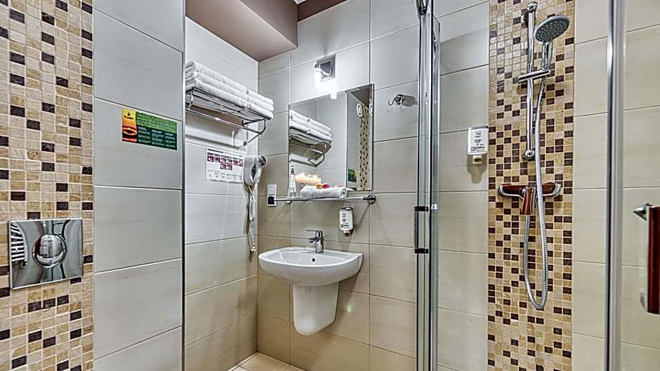 St Lukas Medical & SPA